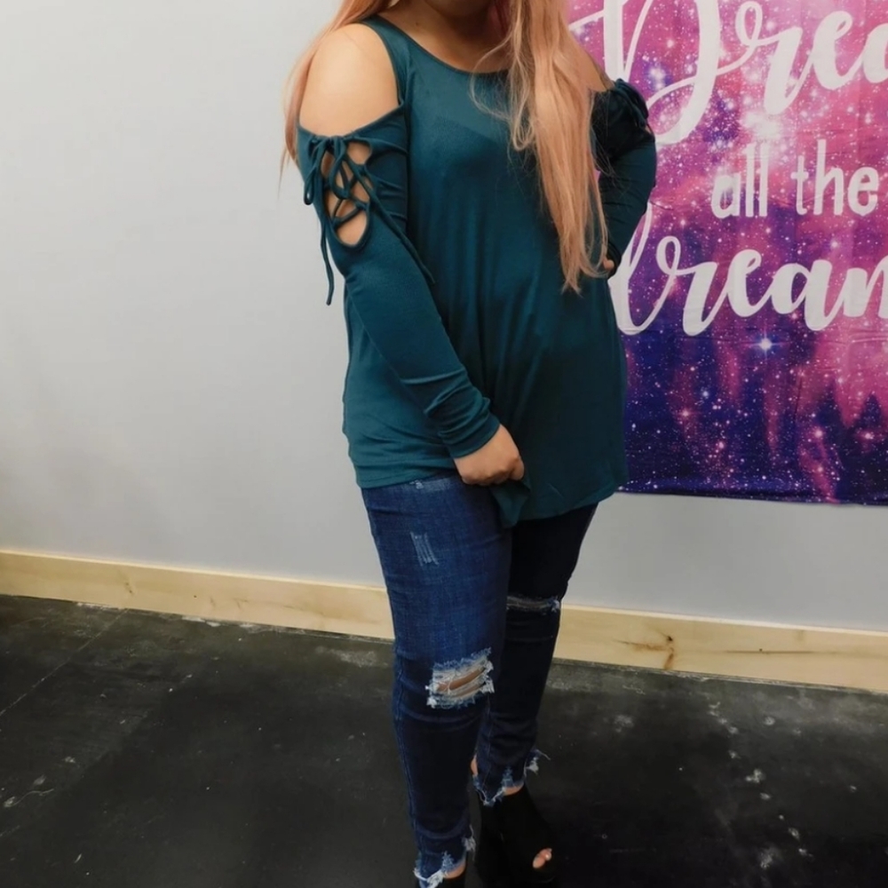 Fall cold Shoulder